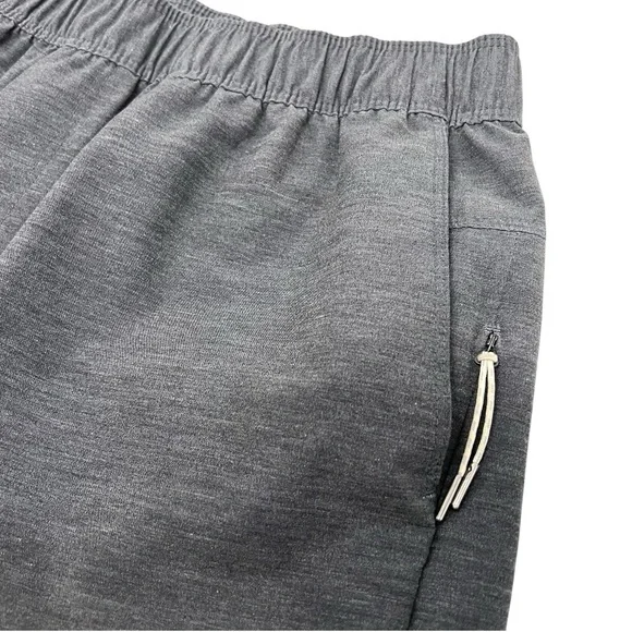 Vuori Cape Gray Performance Athletic Board Shorts 6” Men’s Large - Picture 4 of 10